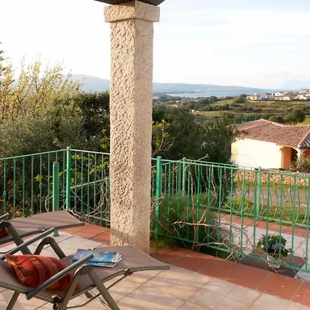 La Terrazza A Tanaunella - Sardinia بيت للعطل بودوني